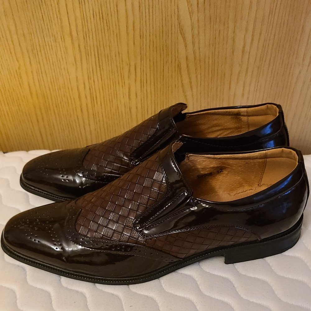 Brown dress shoes